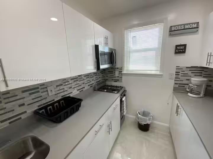 324 Van Buren St