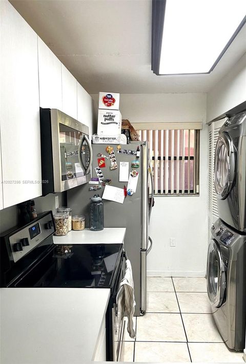 Tiny photo for 10253 NW 9th Street Cir #204-6, Miami, FL 33172 (MLS # A12027286)