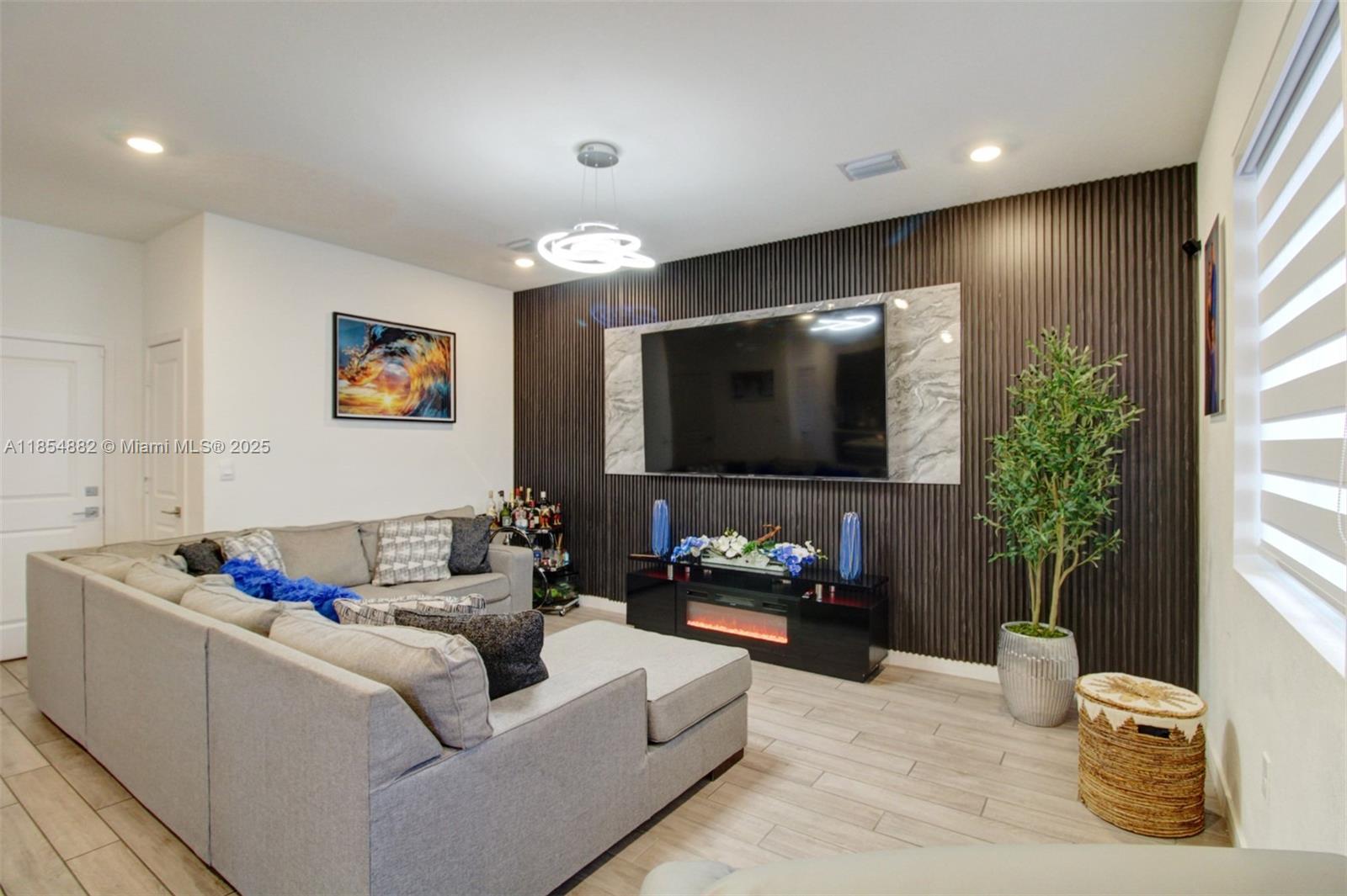 CEDAR AT KEYS GATE - Residential