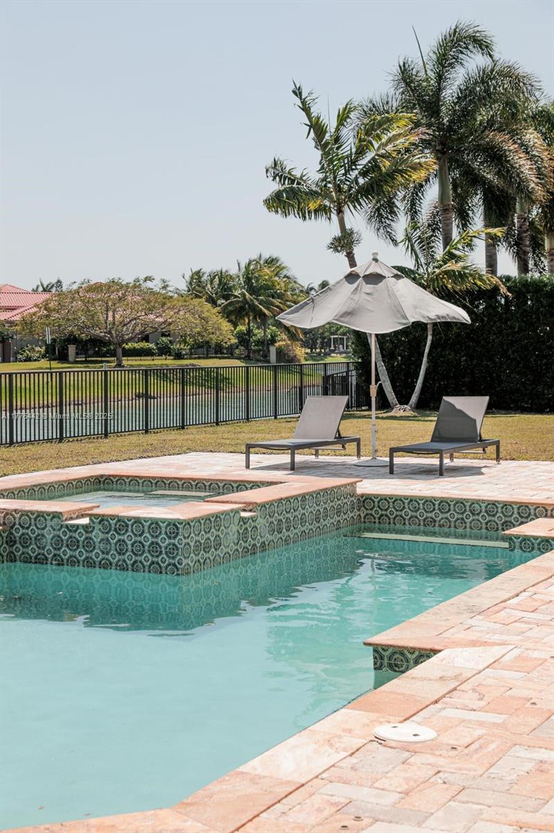 CUTLER CAY - Residential