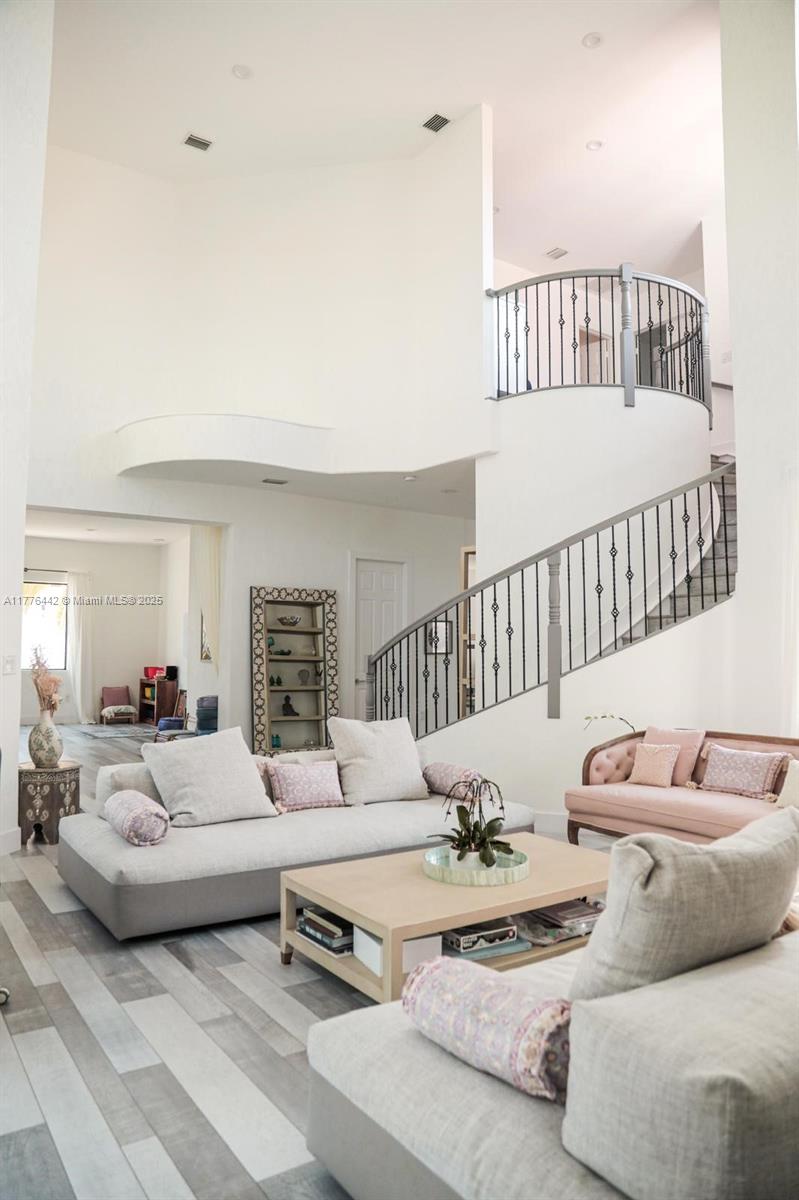 CUTLER CAY - Residential