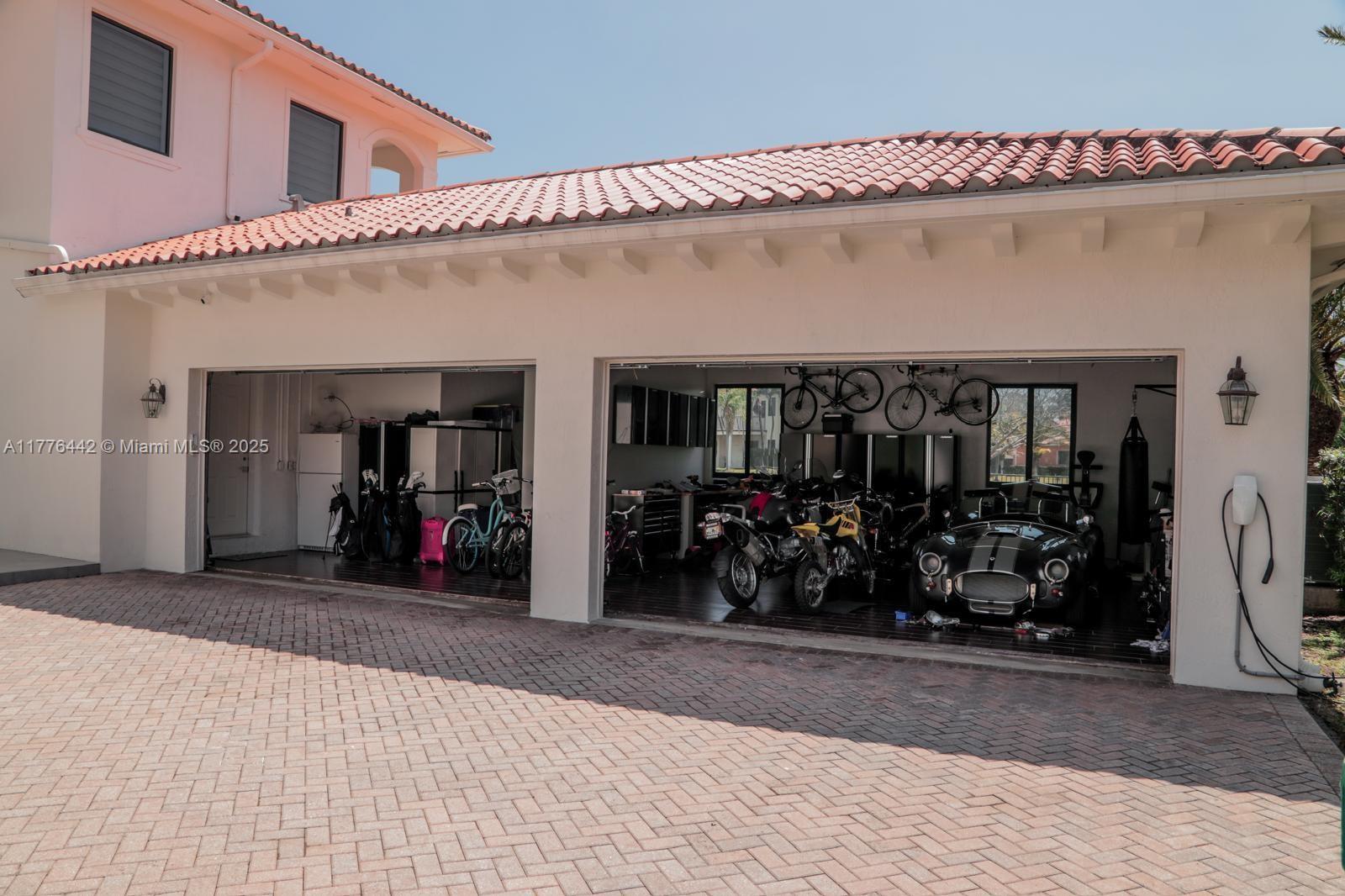 CUTLER CAY - Residential