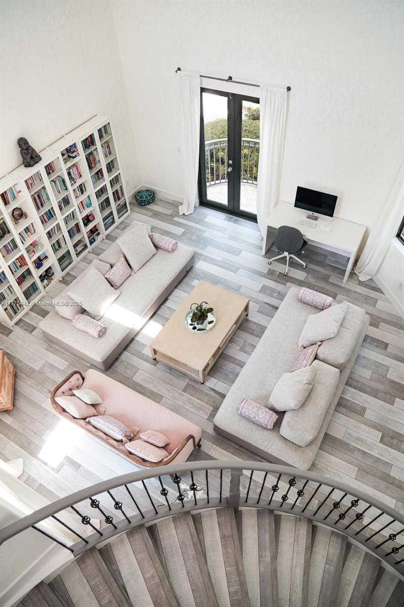 CUTLER CAY - Residential