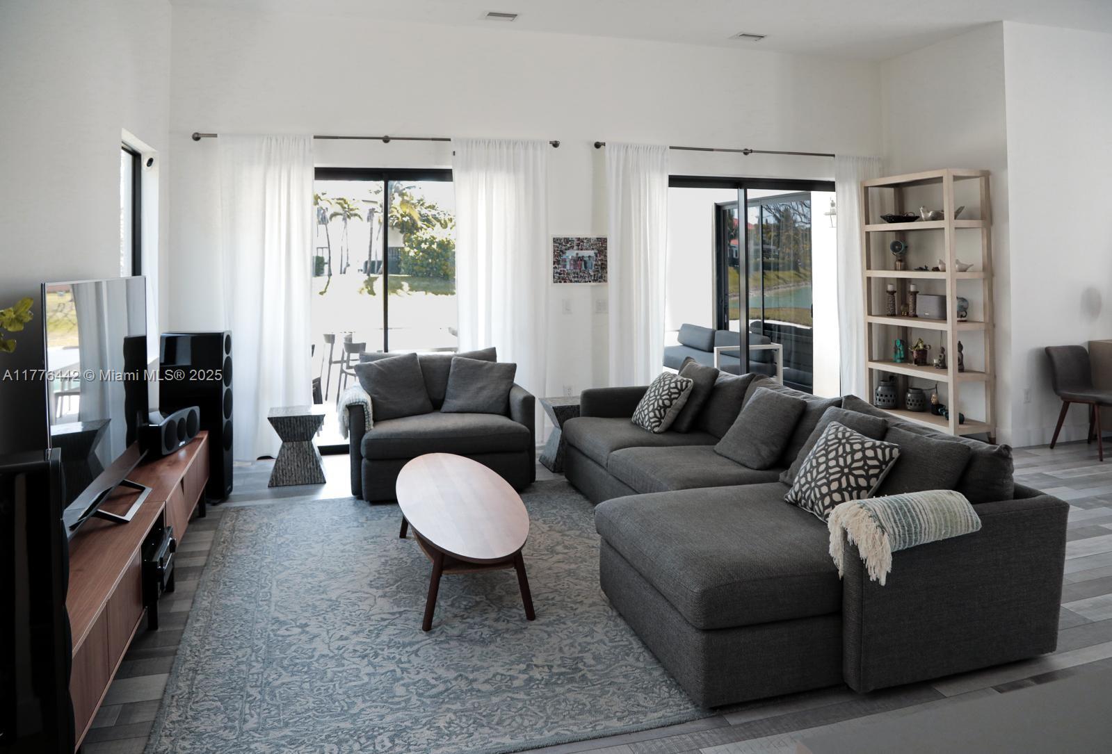 CUTLER CAY - Residential