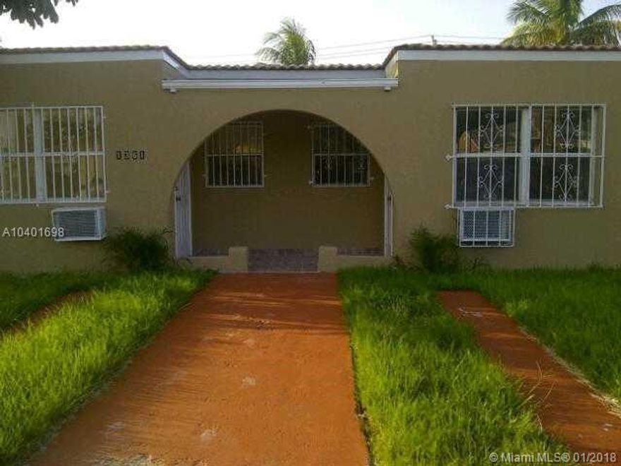 Small 1/1 in the heart of North Miami Close to Biscayne 
Cozy unit, great for a couple unit includes water 
recently painted newer kitchen cabinets
small bedroom,to move in $1,200 security deposit 
Plus 1 month rent $800 
total move in ($2,000) + Application fee 
$50 application fee for every adult over the age of 18
Our office must do background check, 
no evictions or felonies, !!
PROOF OF INCOME IS A MUST,
NO PETS