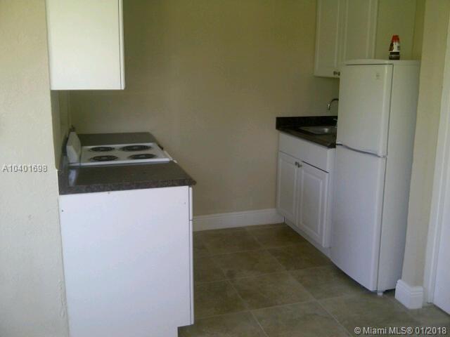 BISCAYNE SHORES CORR PLAT - Residential Lease