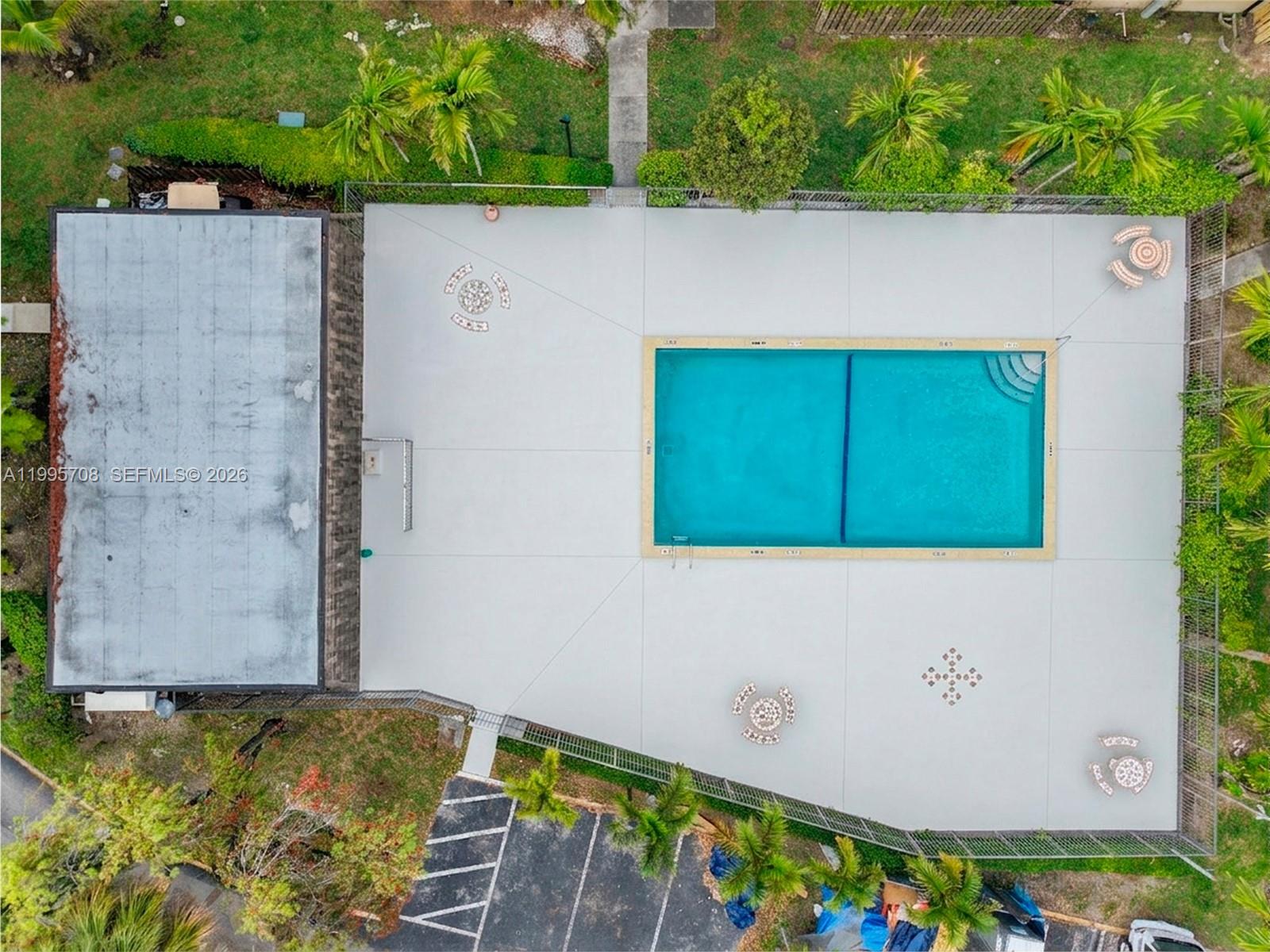 CAMELOT ONE CONDO - Residential