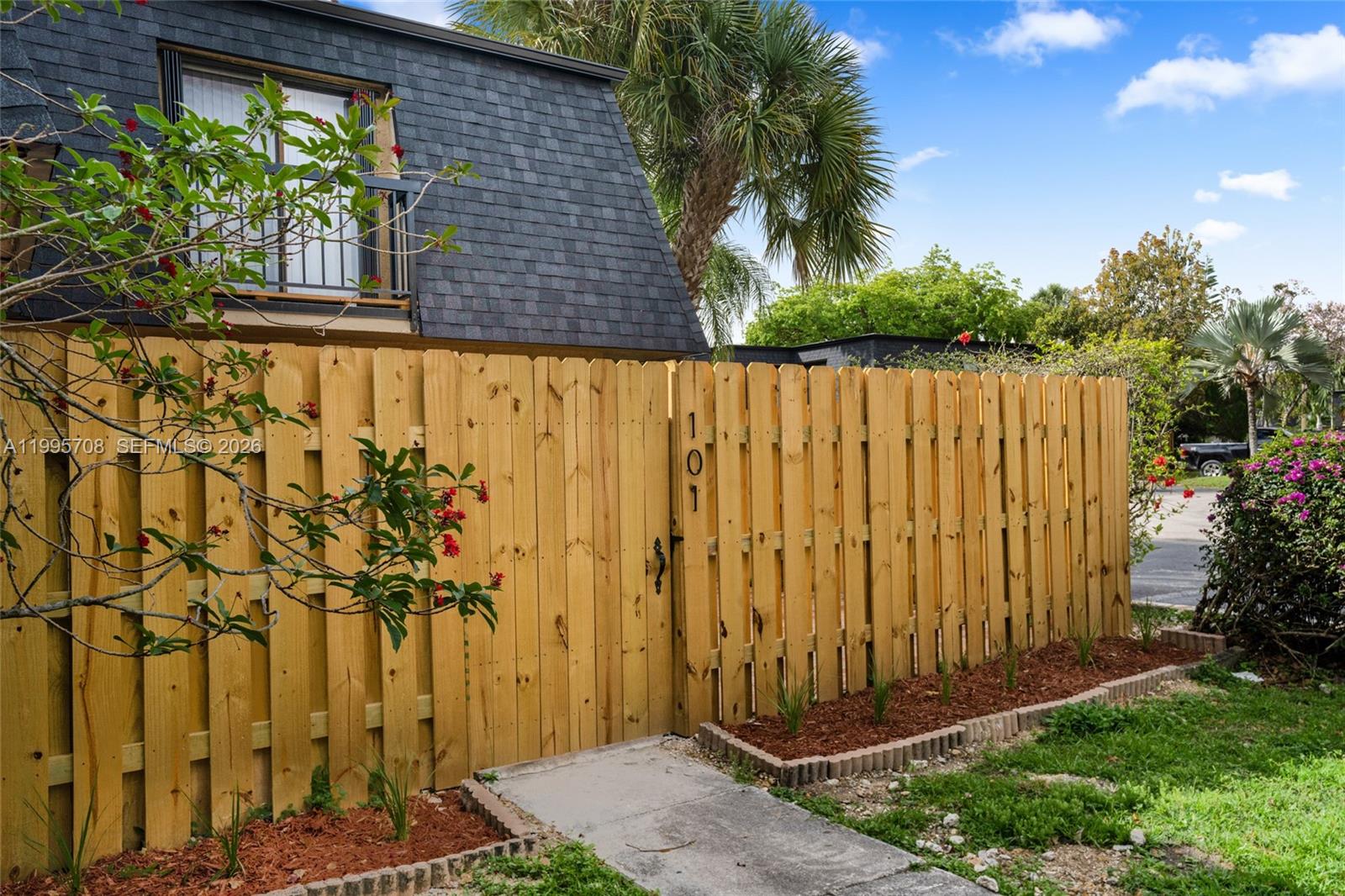 CAMELOT ONE CONDO - Residential