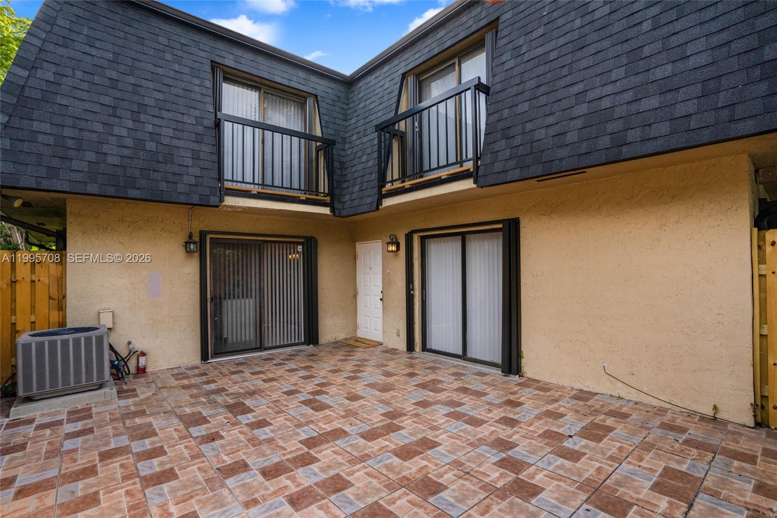 CAMELOT ONE CONDO - Residential