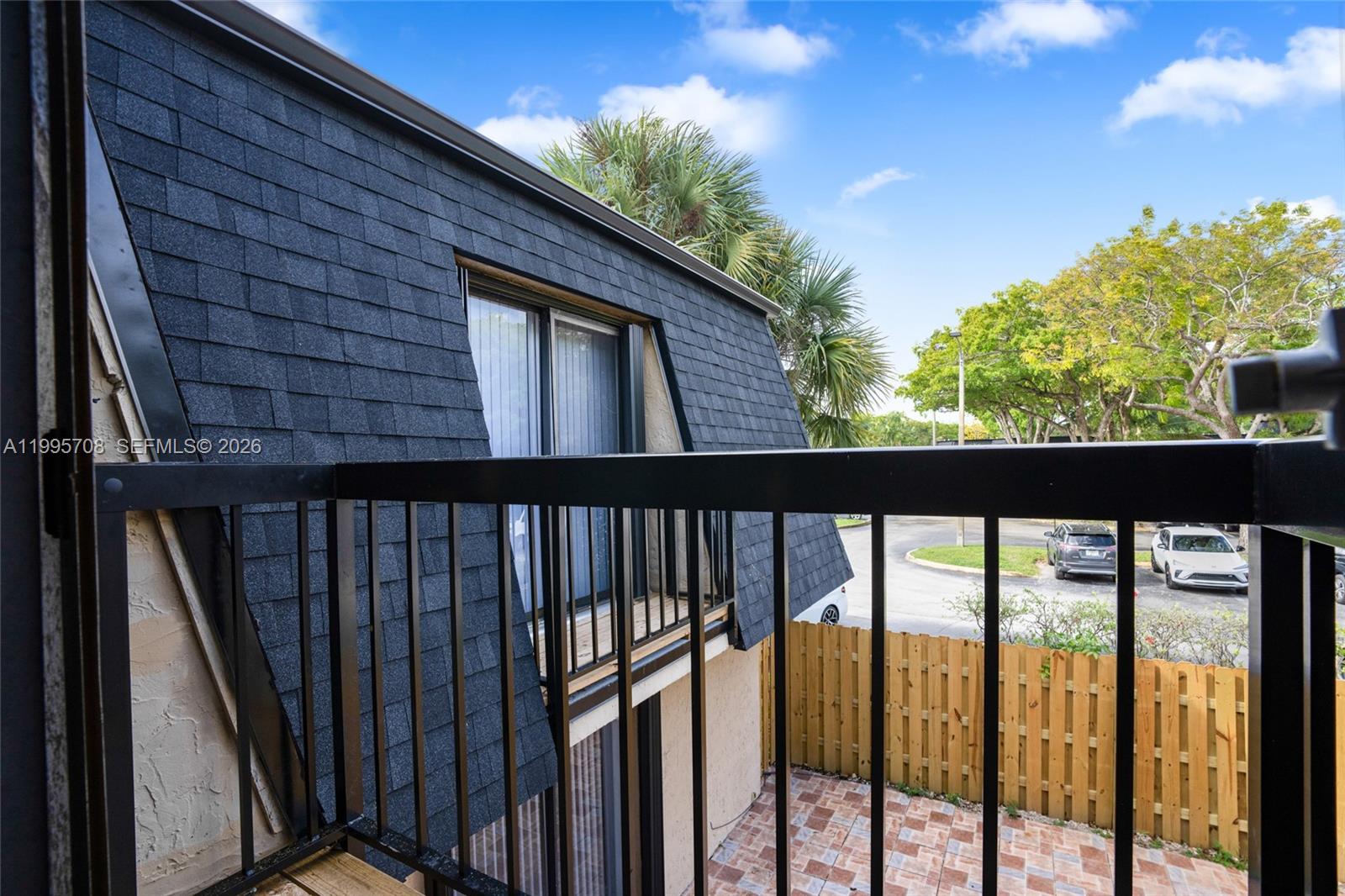 CAMELOT ONE CONDO - Residential