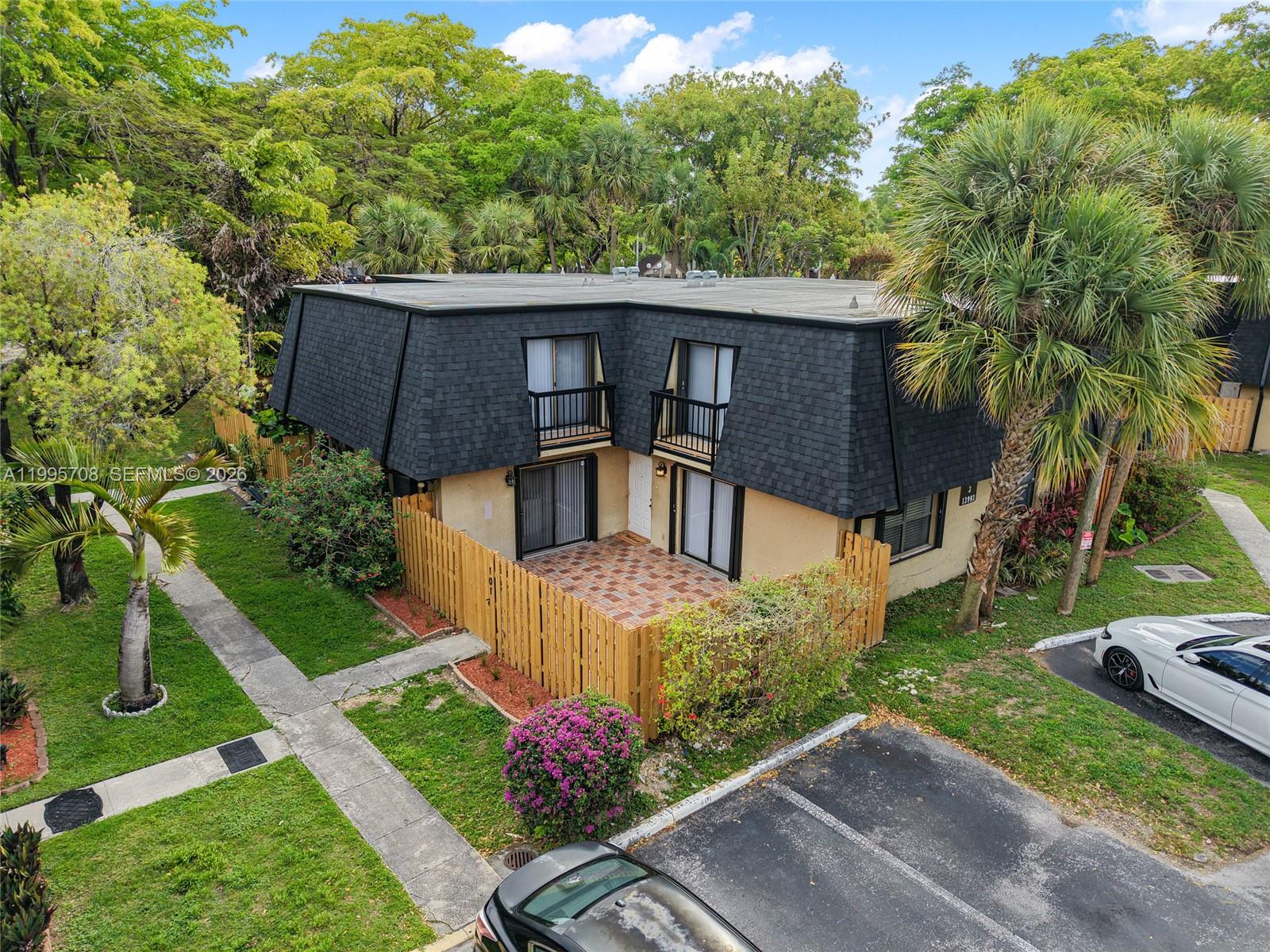 CAMELOT ONE CONDO - Residential