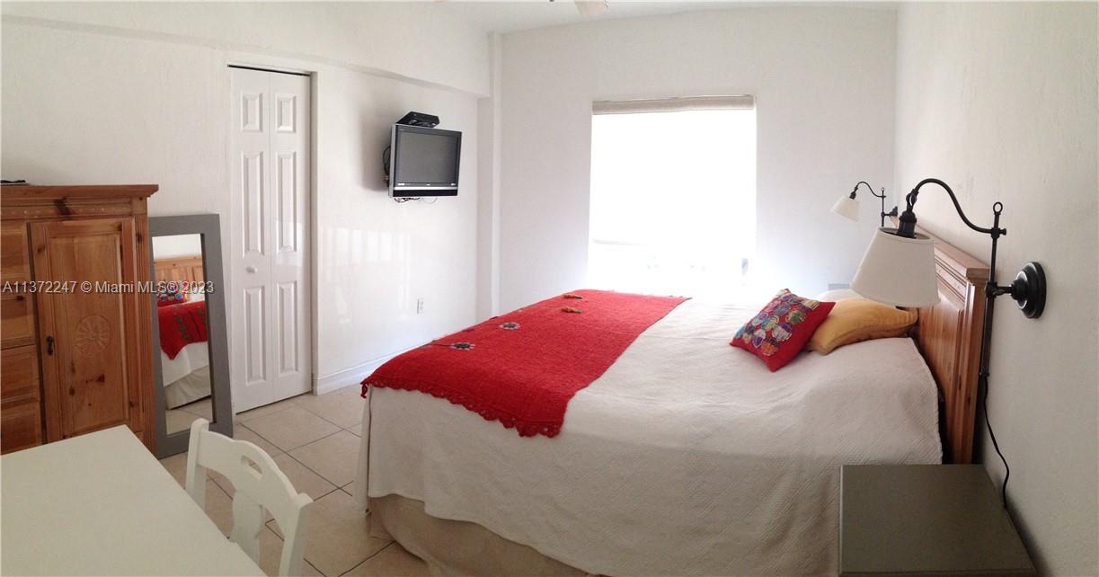 KEY ISLANDER CONDO - Residential Lease