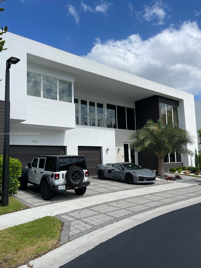 View Doral, FL 33178 house