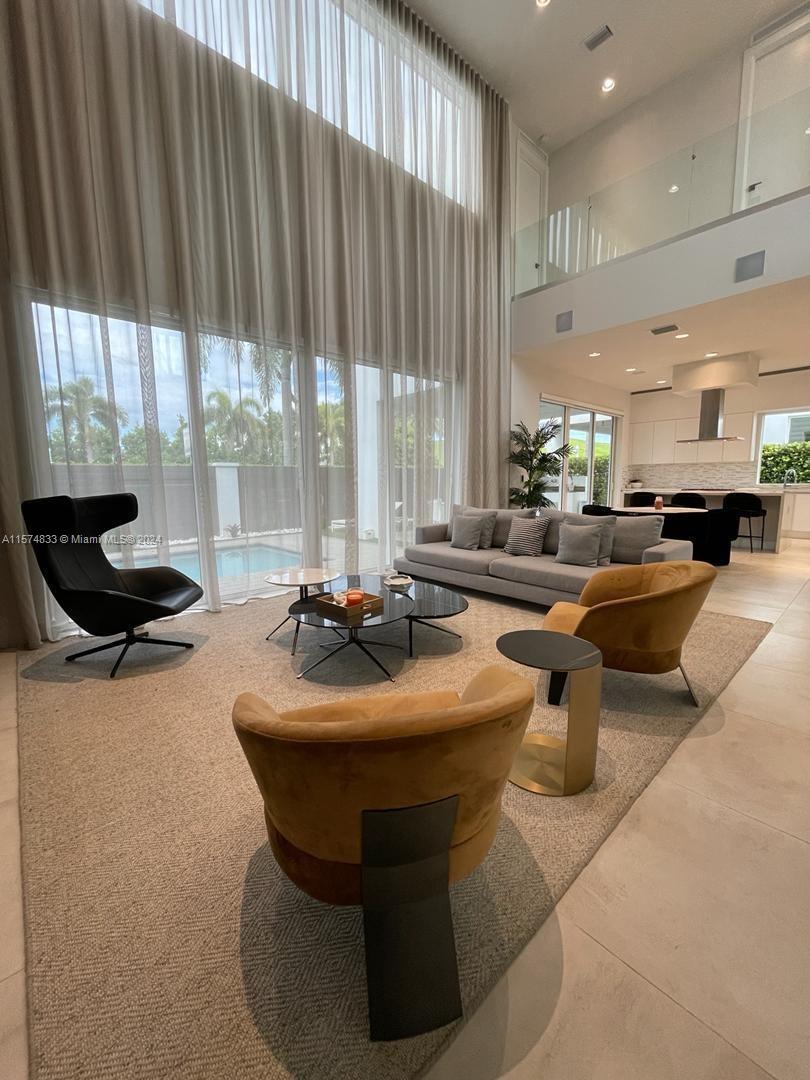 DORAL COMMONS - Residential