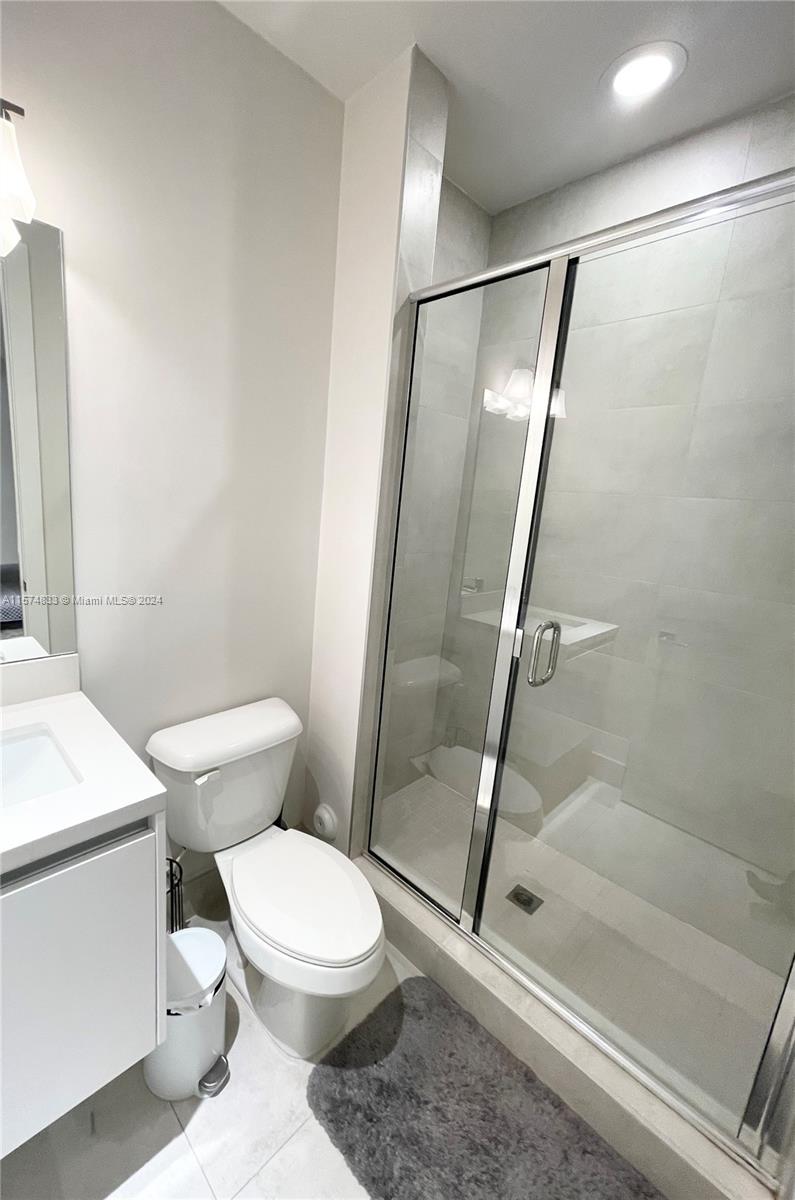 DORAL COMMONS - Residential