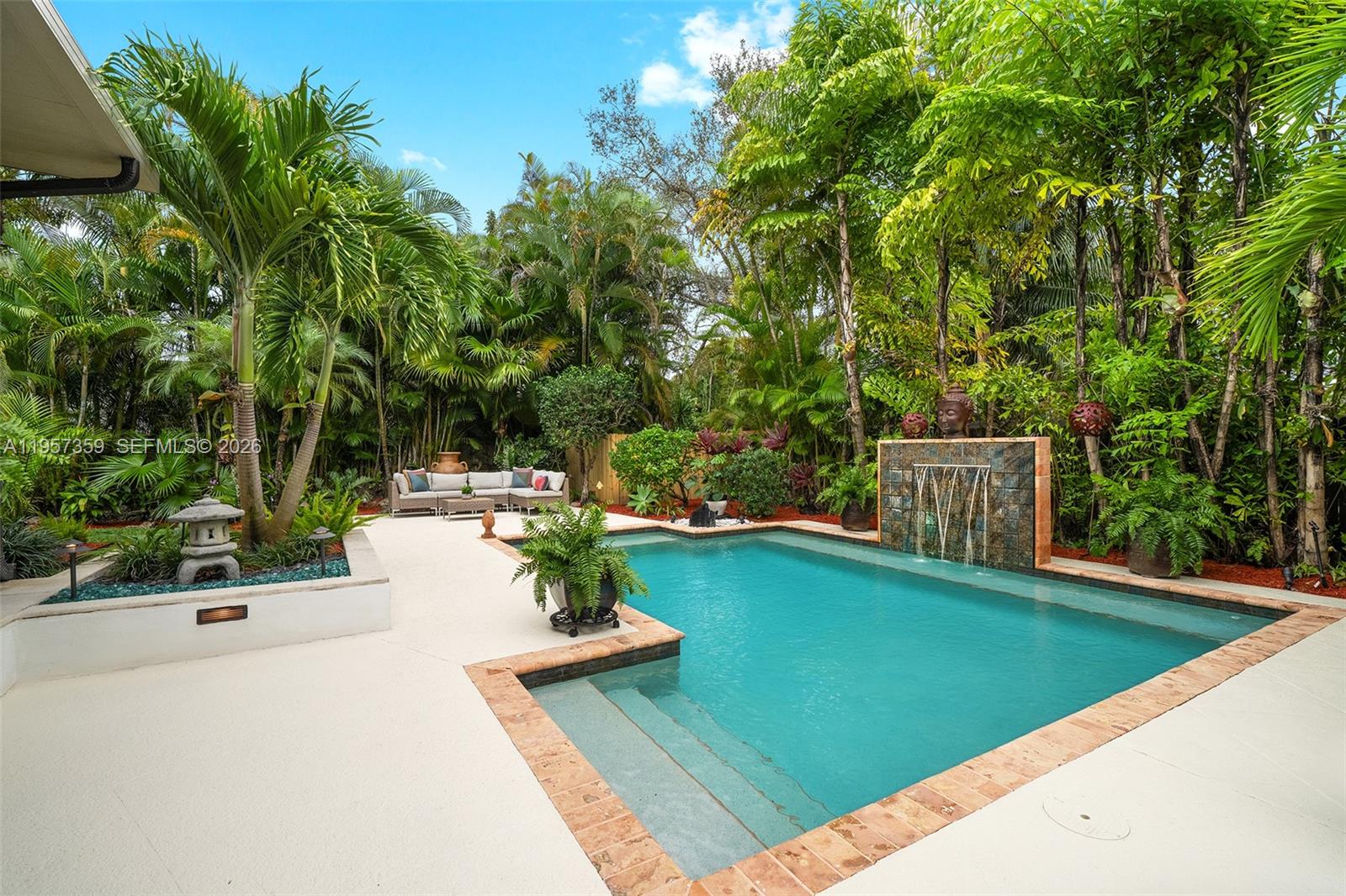 COLLEGE HEIGHTS - Residential