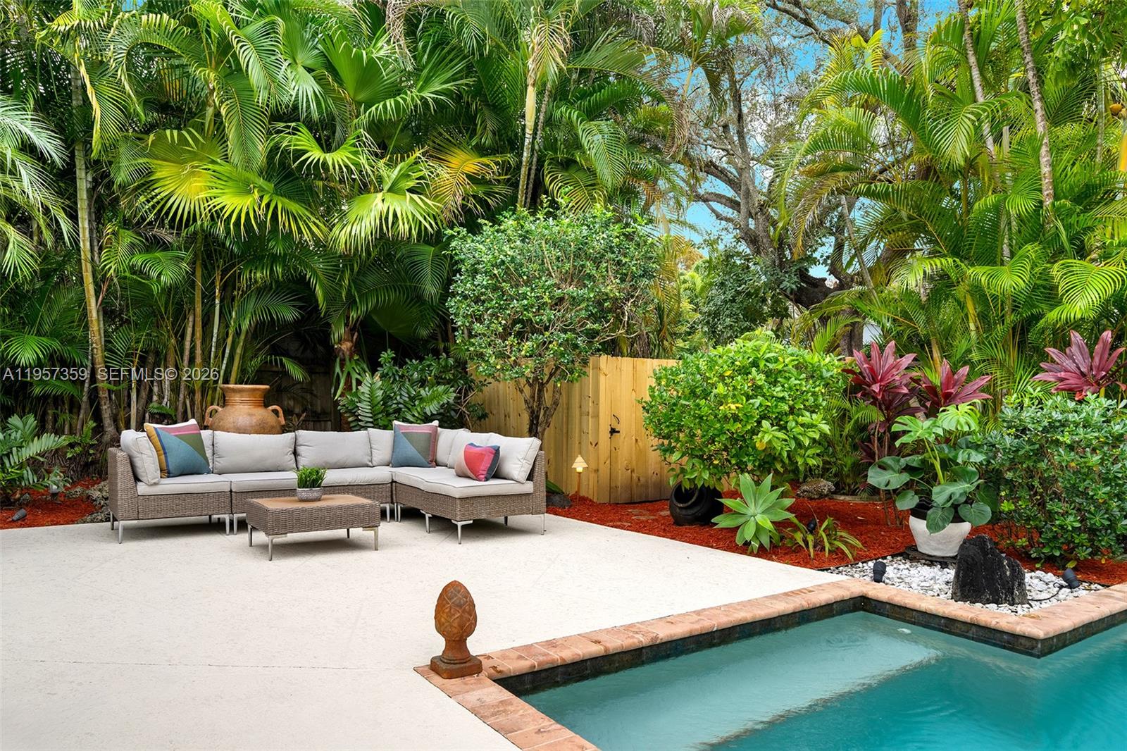 COLLEGE HEIGHTS - Residential