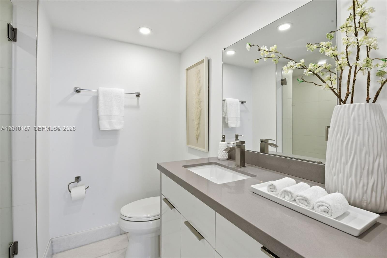 CLOISTER DEL MAR - Residential