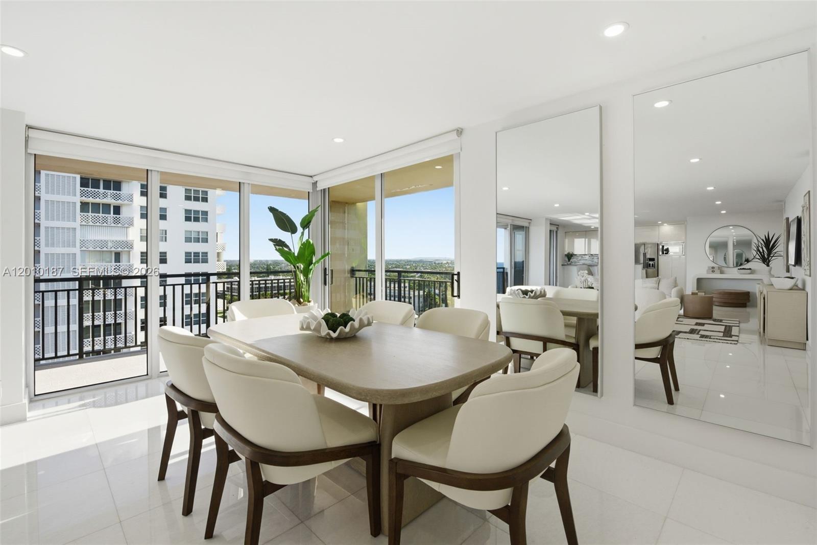 CLOISTER DEL MAR - Residential
