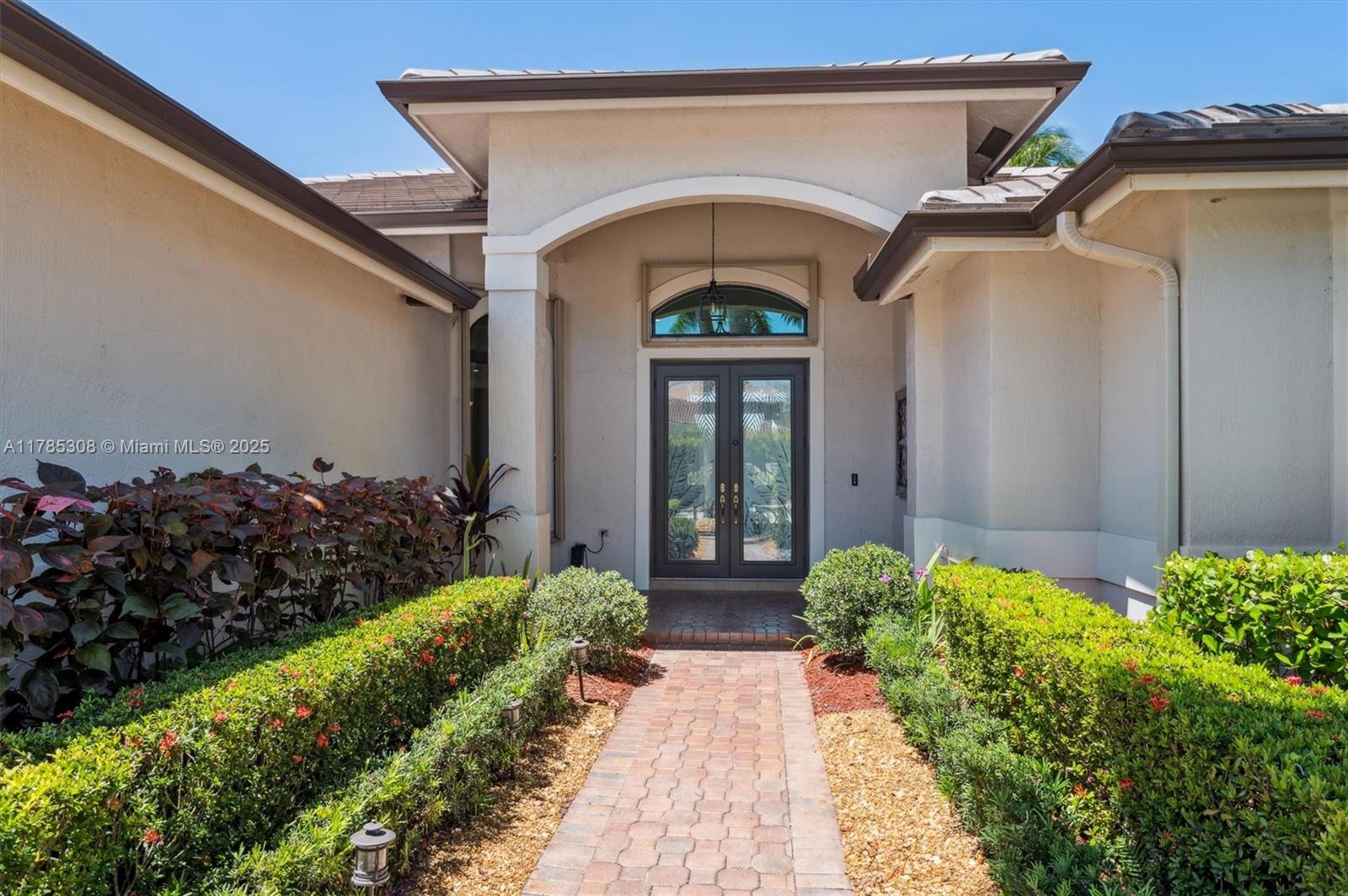 1859 Harbor Pointe Cir