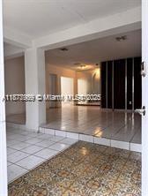 NORTH MIAMI GARDENS - Residential