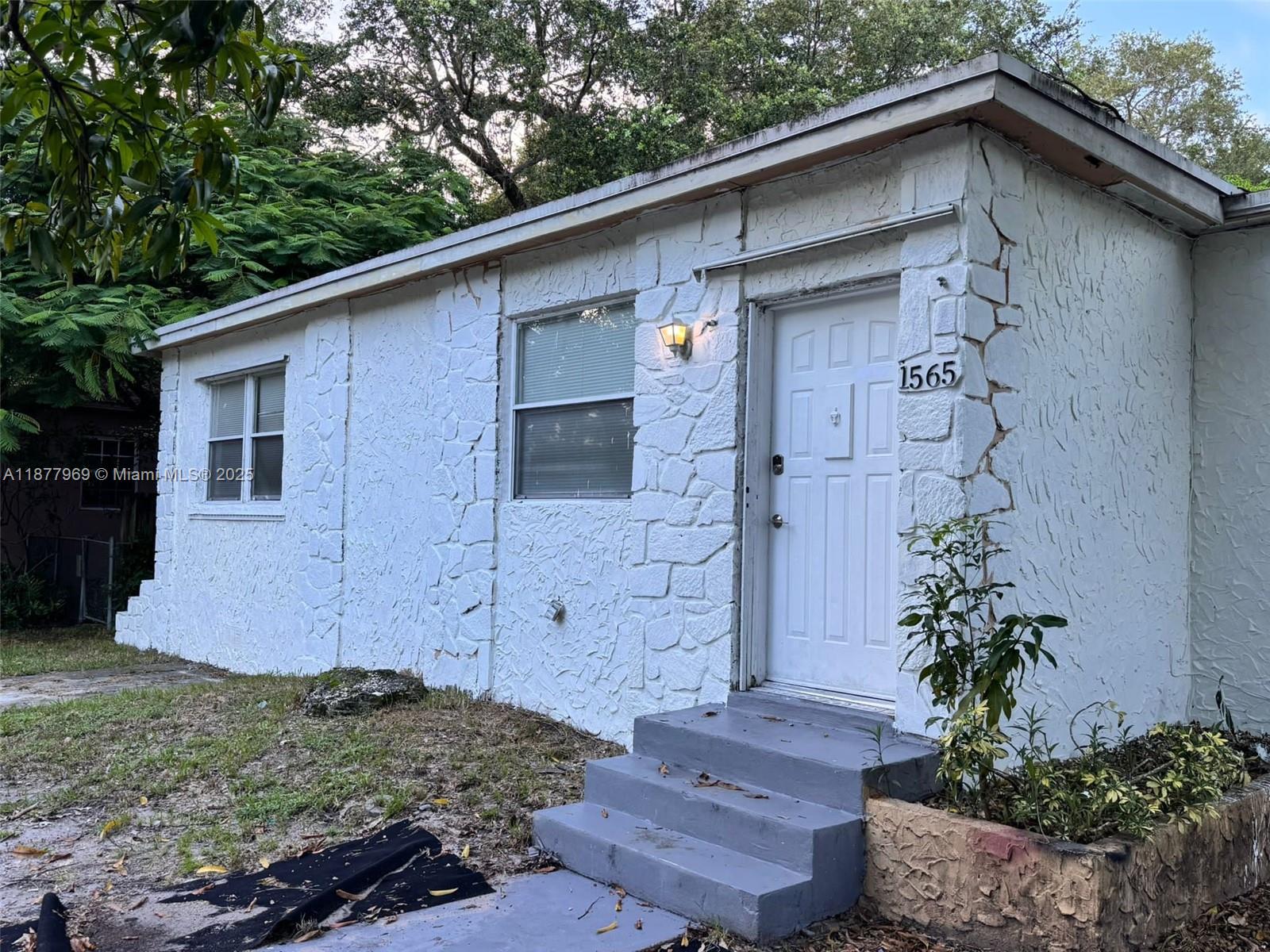 NORTH MIAMI GARDENS - Residential