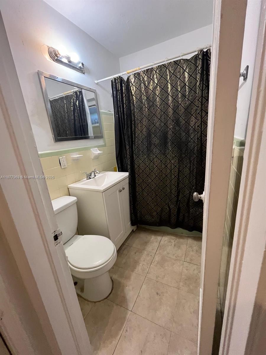 NORTH MIAMI GARDENS - Residential