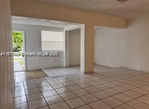 NORTH MIAMI GARDENS - Residential