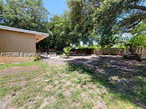 NORTH MIAMI GARDENS - Residential