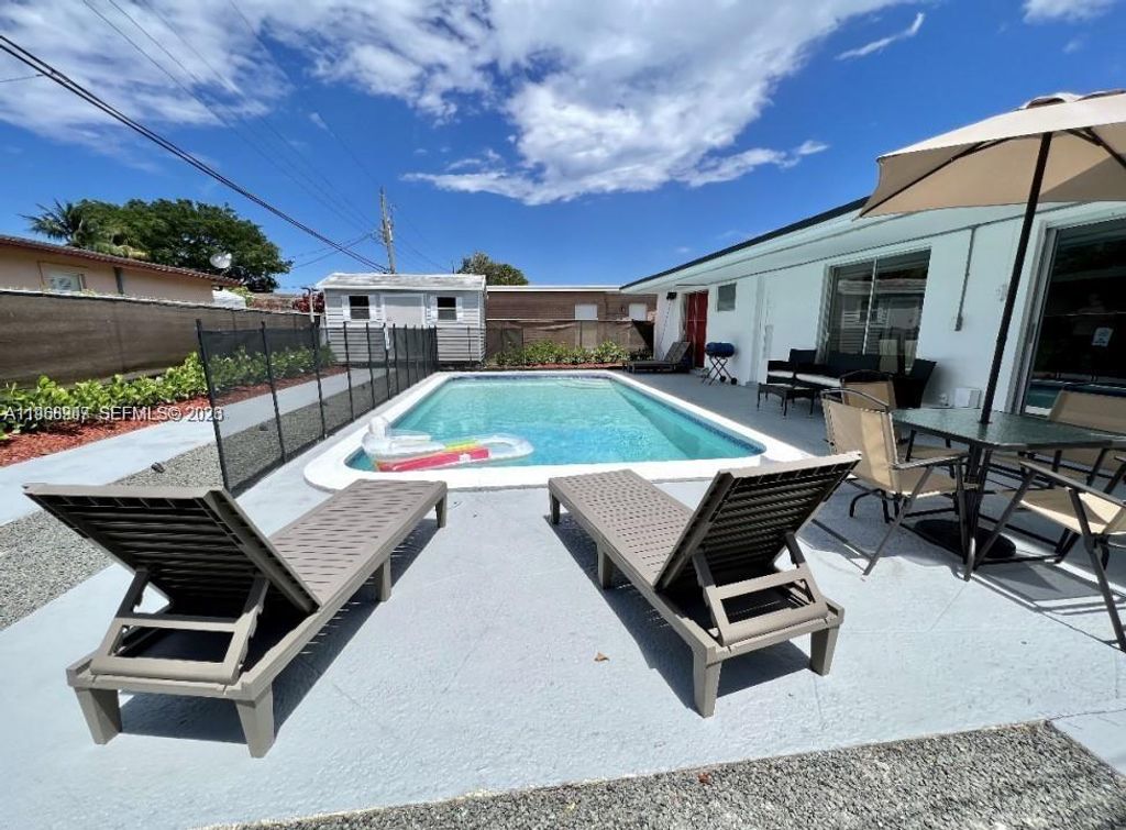 Photo of 2841 SW 4th Ct, Fort Lauderdale, FL 33312 (MLS # A11968907)