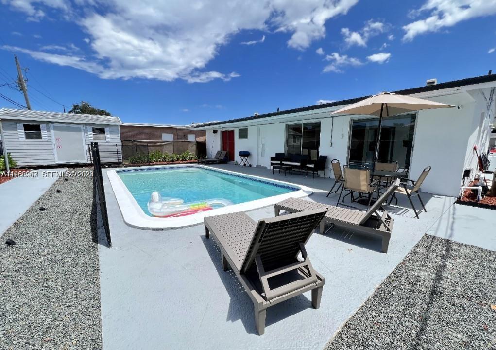 MIDLAND 1ST ADD - Residential