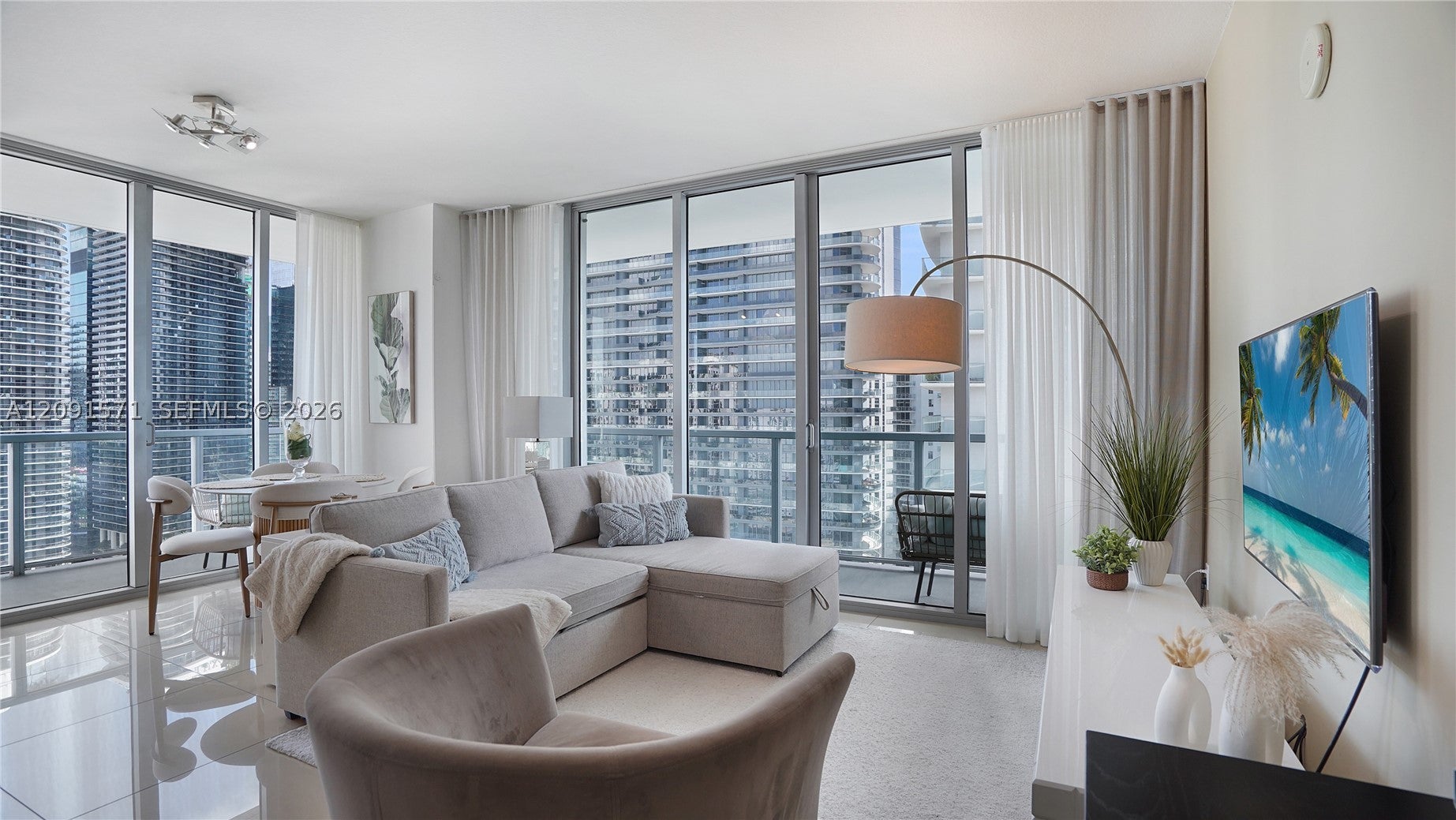 1111 SW 1st Ave 3220-N