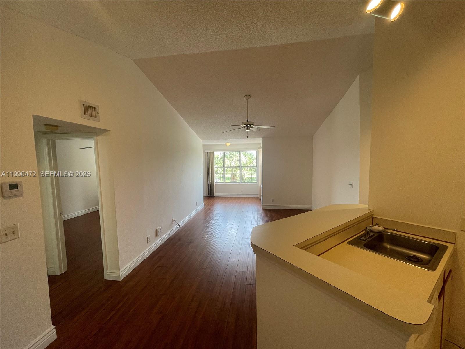 CORAL KEY CONDO - Residential Lease