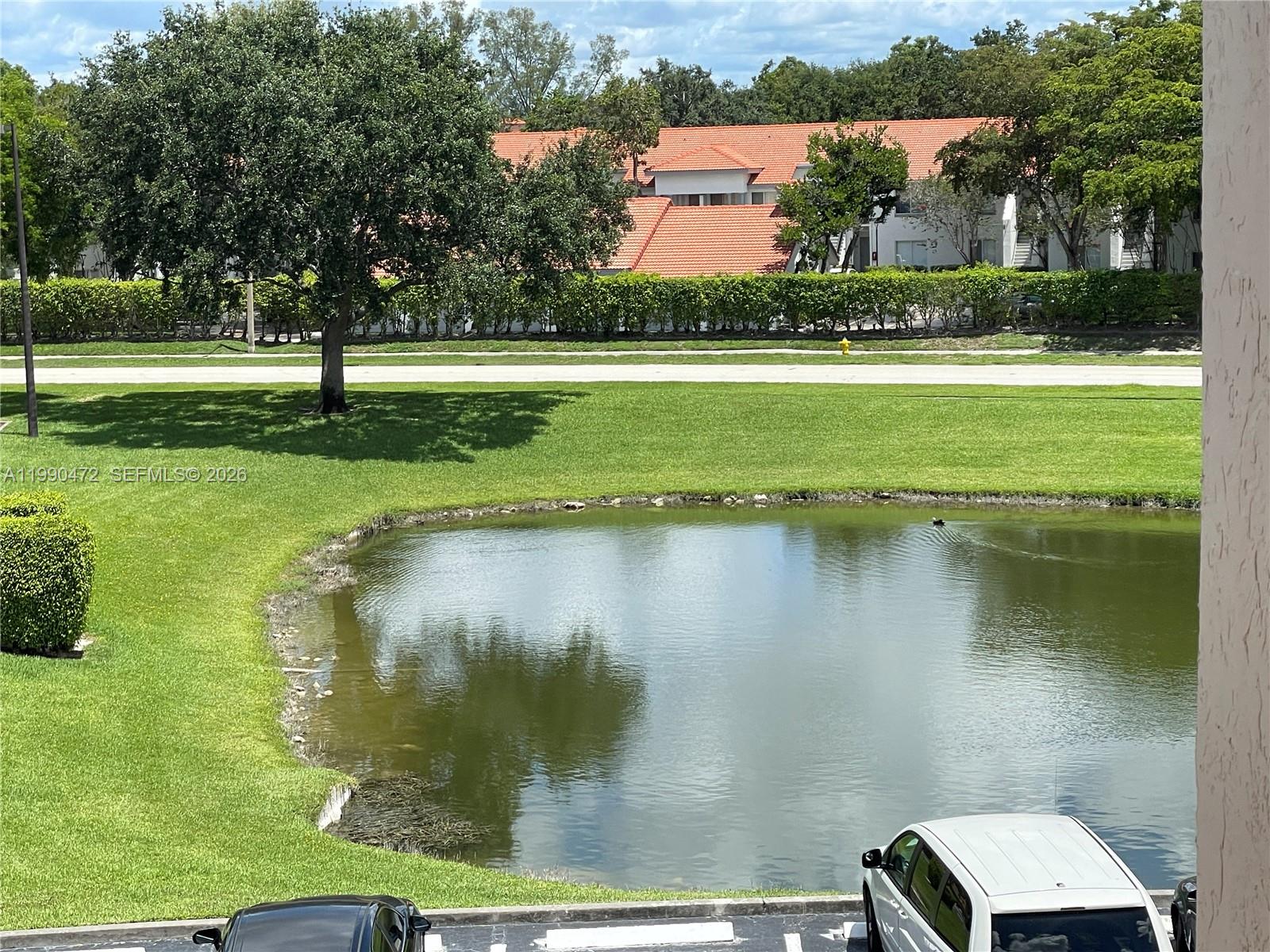 CORAL KEY CONDO - Residential Lease