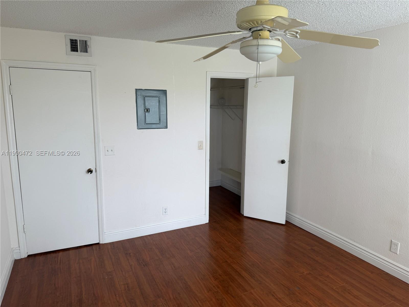 CORAL KEY CONDO - Residential Lease
