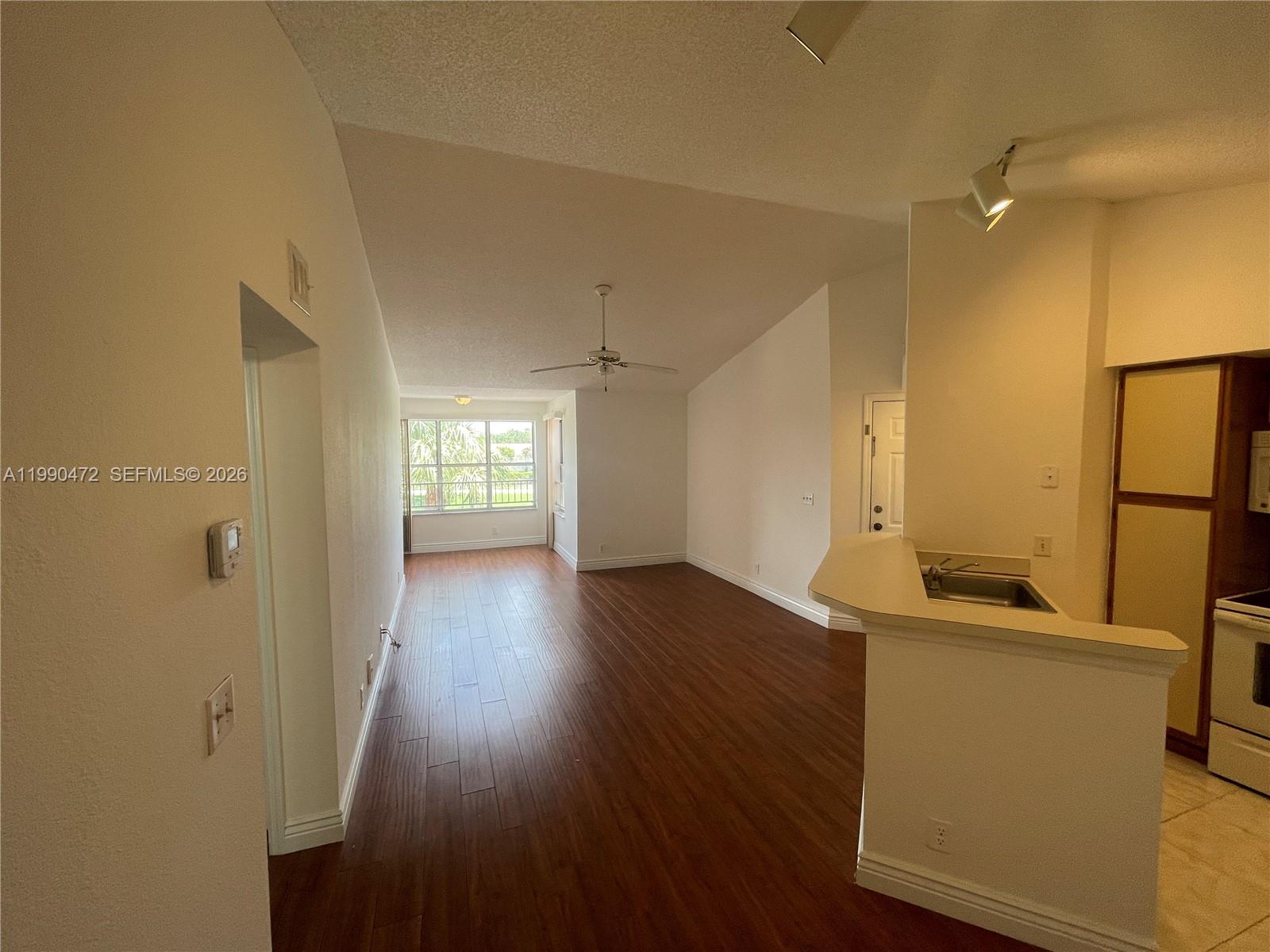 CORAL KEY CONDO - Residential Lease