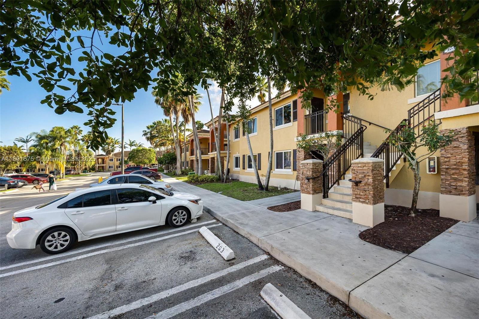 MONTEREY AT MALIBU BAY CO - Residential