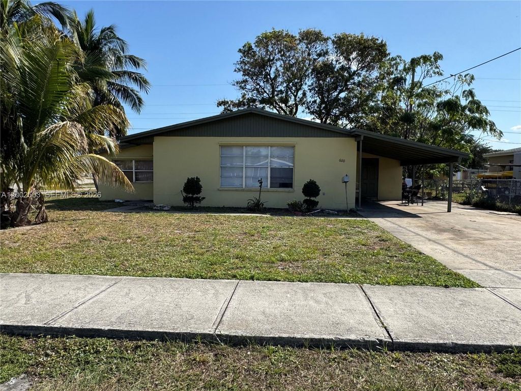 Photo of 600 NW 19th St, Pompano Beach, FL 33060 (MLS # A12002503)