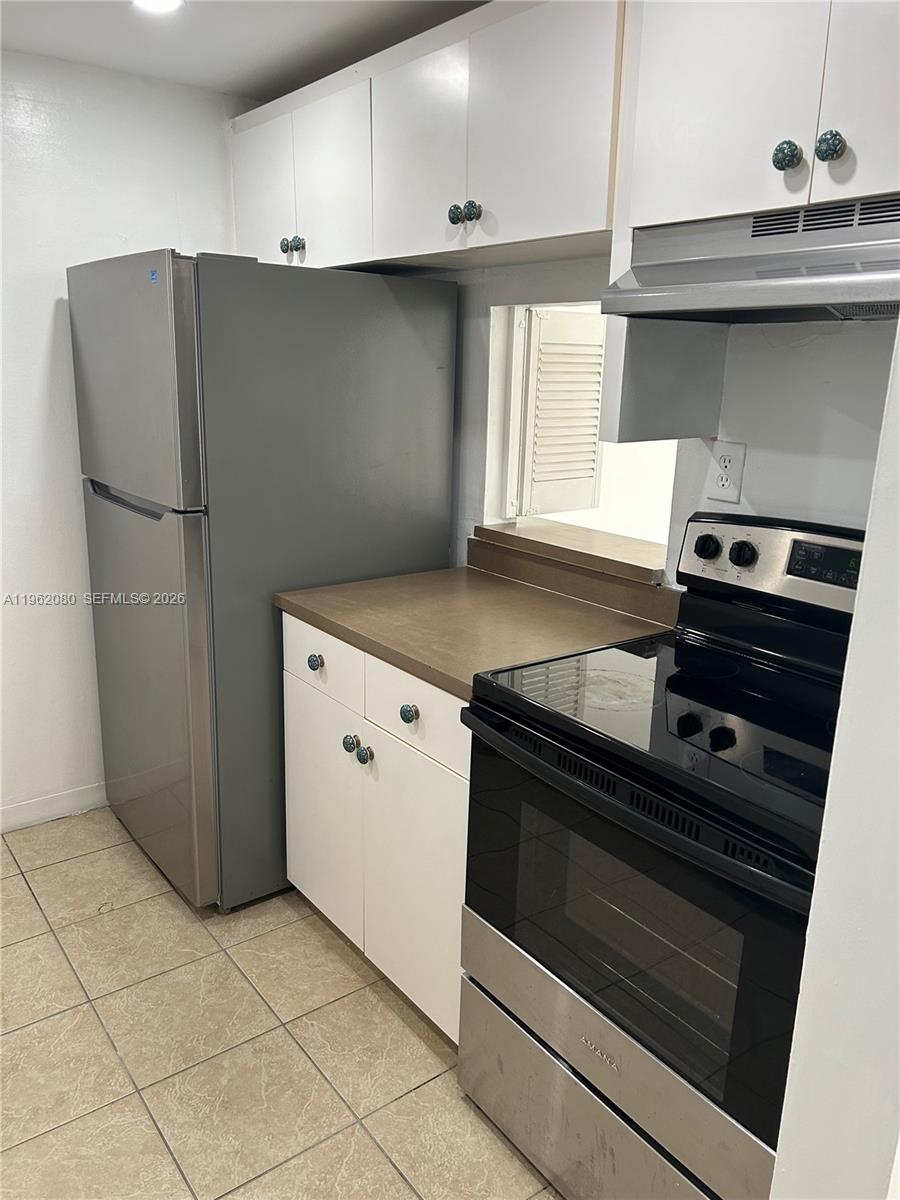 PROMENADE AT KENDALE LAKE - Residential