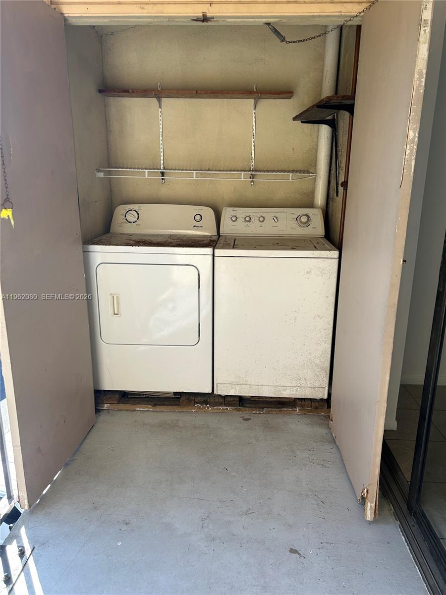 14311 N Kendall Dr 402A