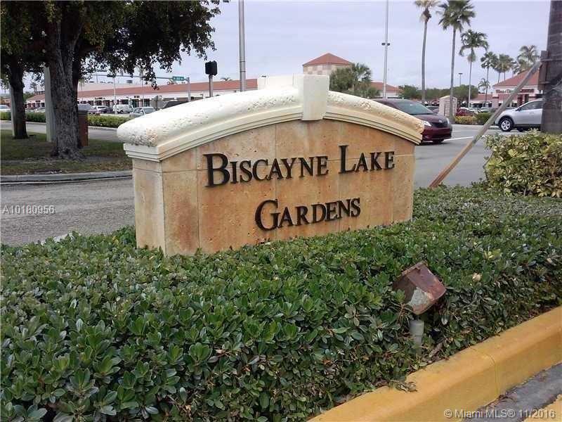 Very clean 1 bedroom and 1,5 bathroom in the heart of Aventura. Walking distance to shopping, transportation and houses of worship. Newer stainless steel appliances. Association only allows 2 people in a 1 bedroom apartment. Enclosed balcony. Shows very nicely. This one will not last. Call today.