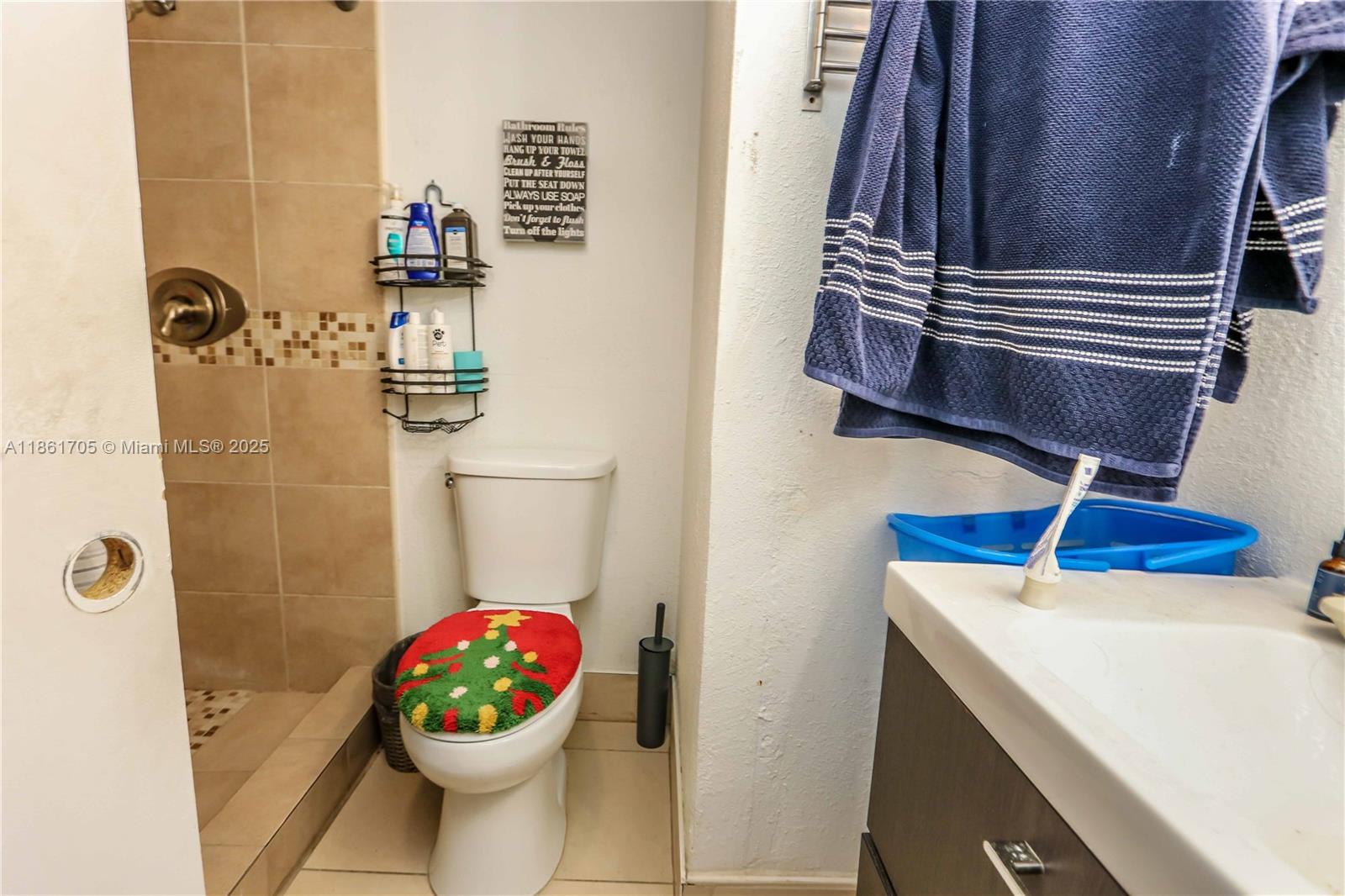 DADELAND PLACE CONDO - Residential