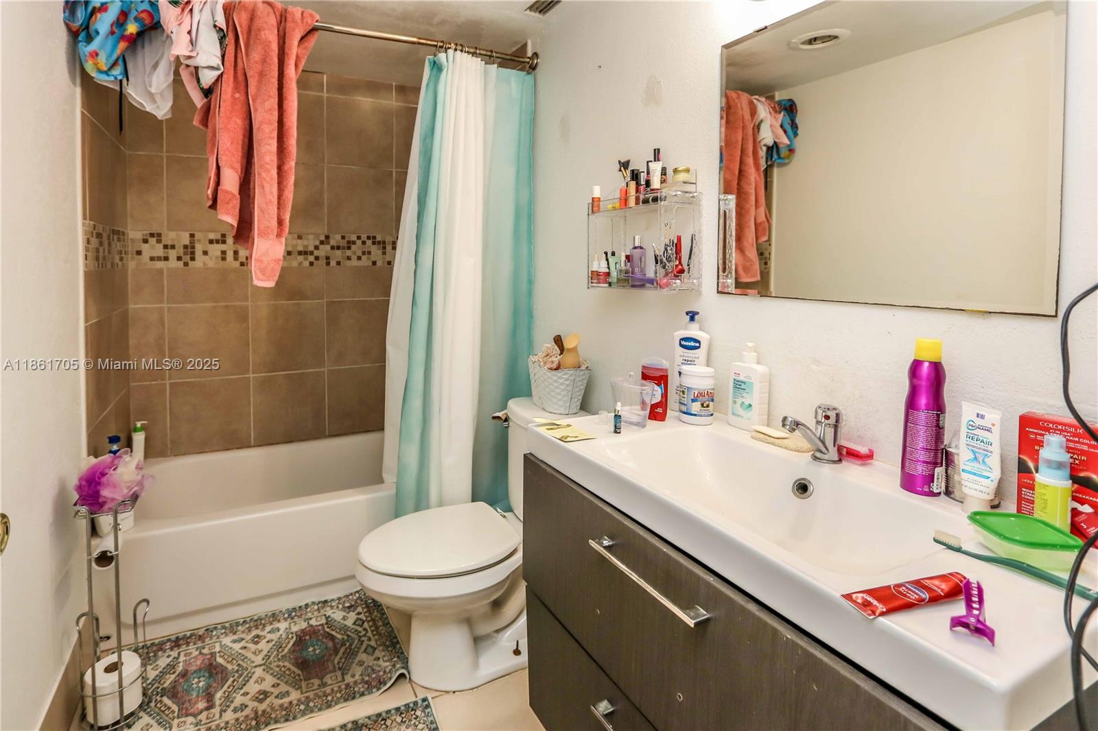 DADELAND PLACE CONDO - Residential