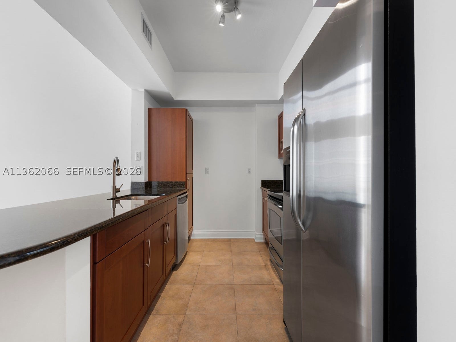 7265 SW 89th St A520, Miami FL 33156