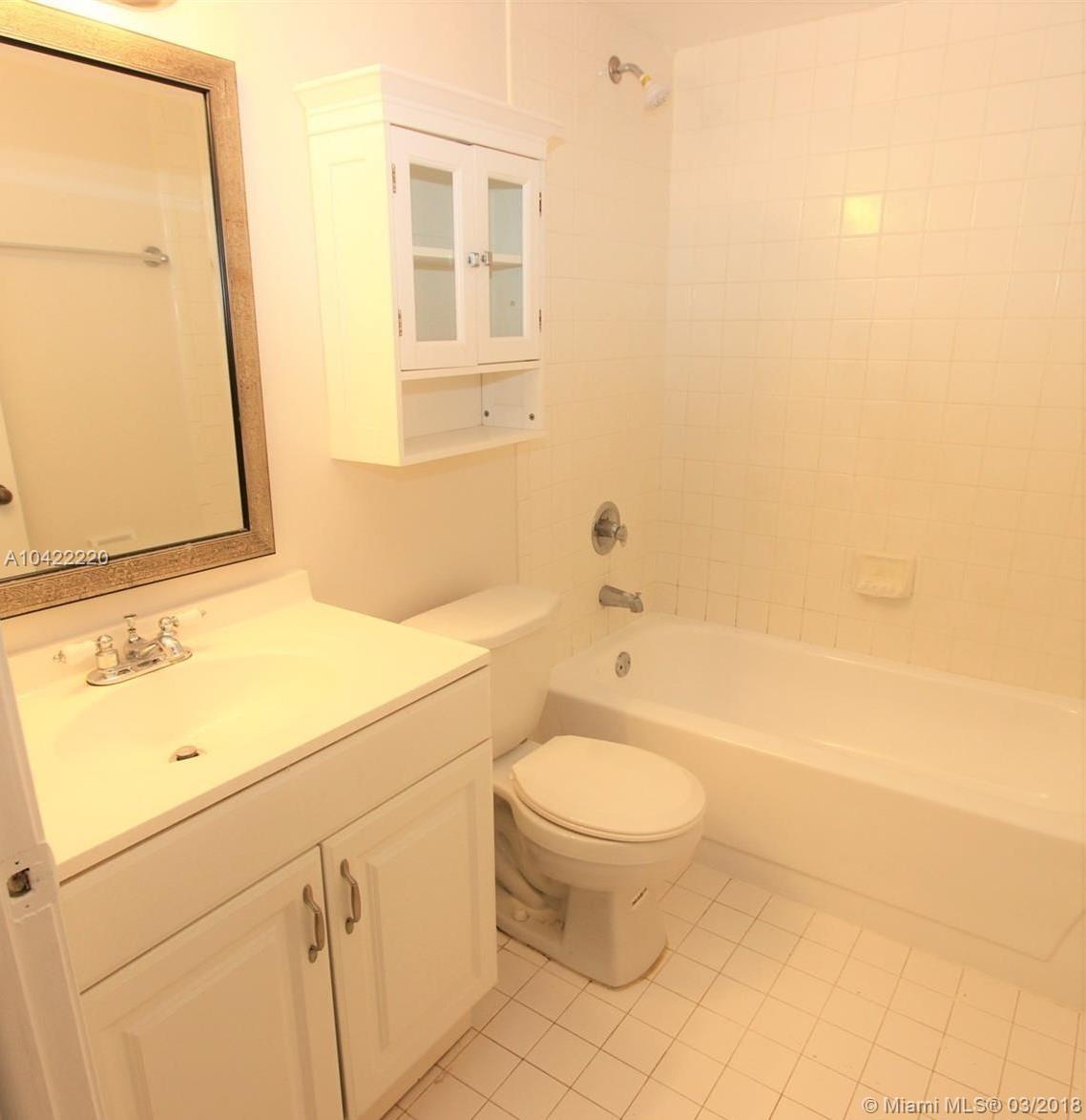 KENLAND WALK CONDO IV - Residential Lease