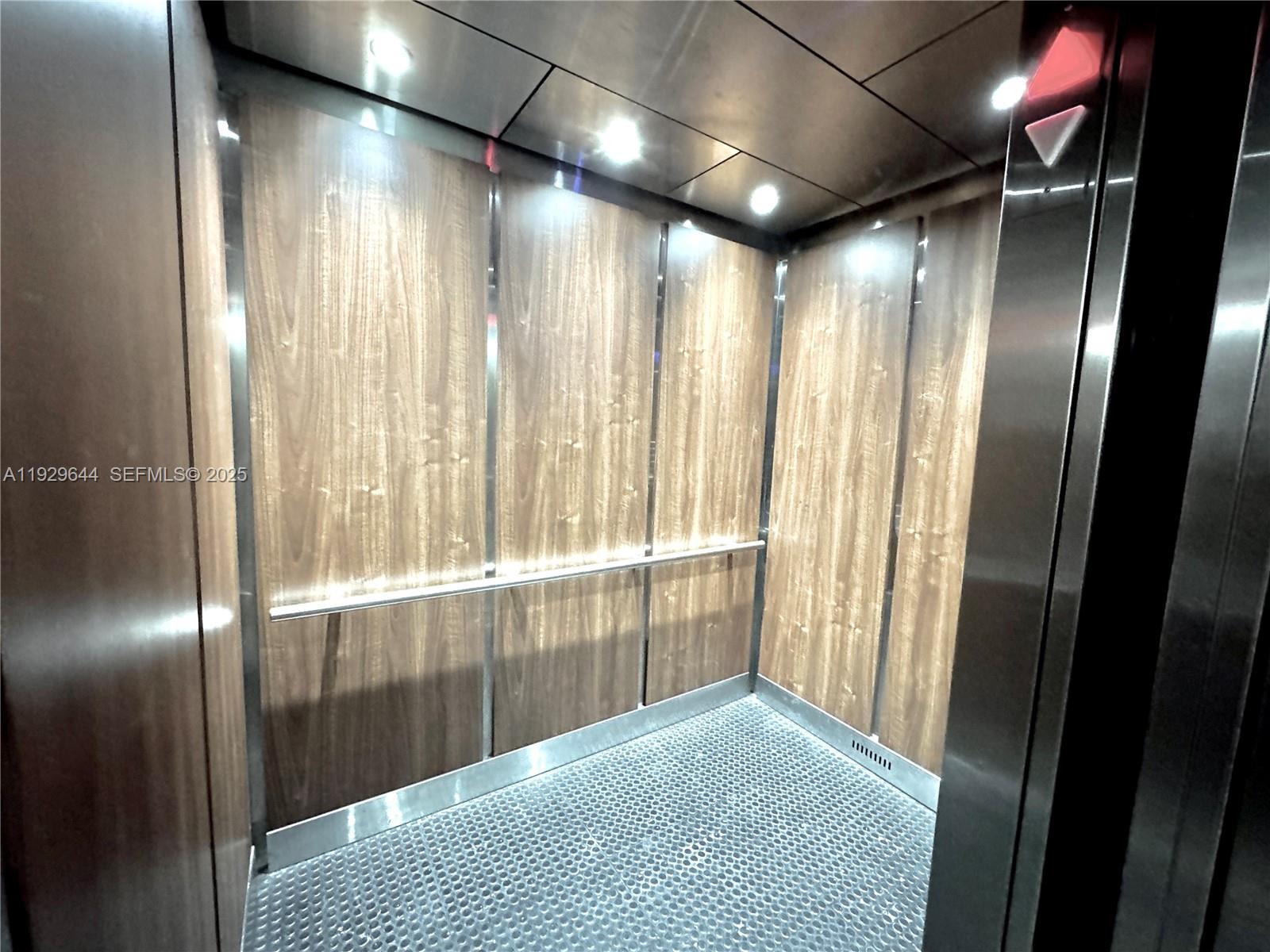 CORAL SPRINGS TOWER CLUB - Residential Lease