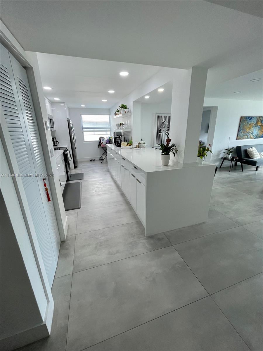 BRISAS DEL MAR CONDO - Residential