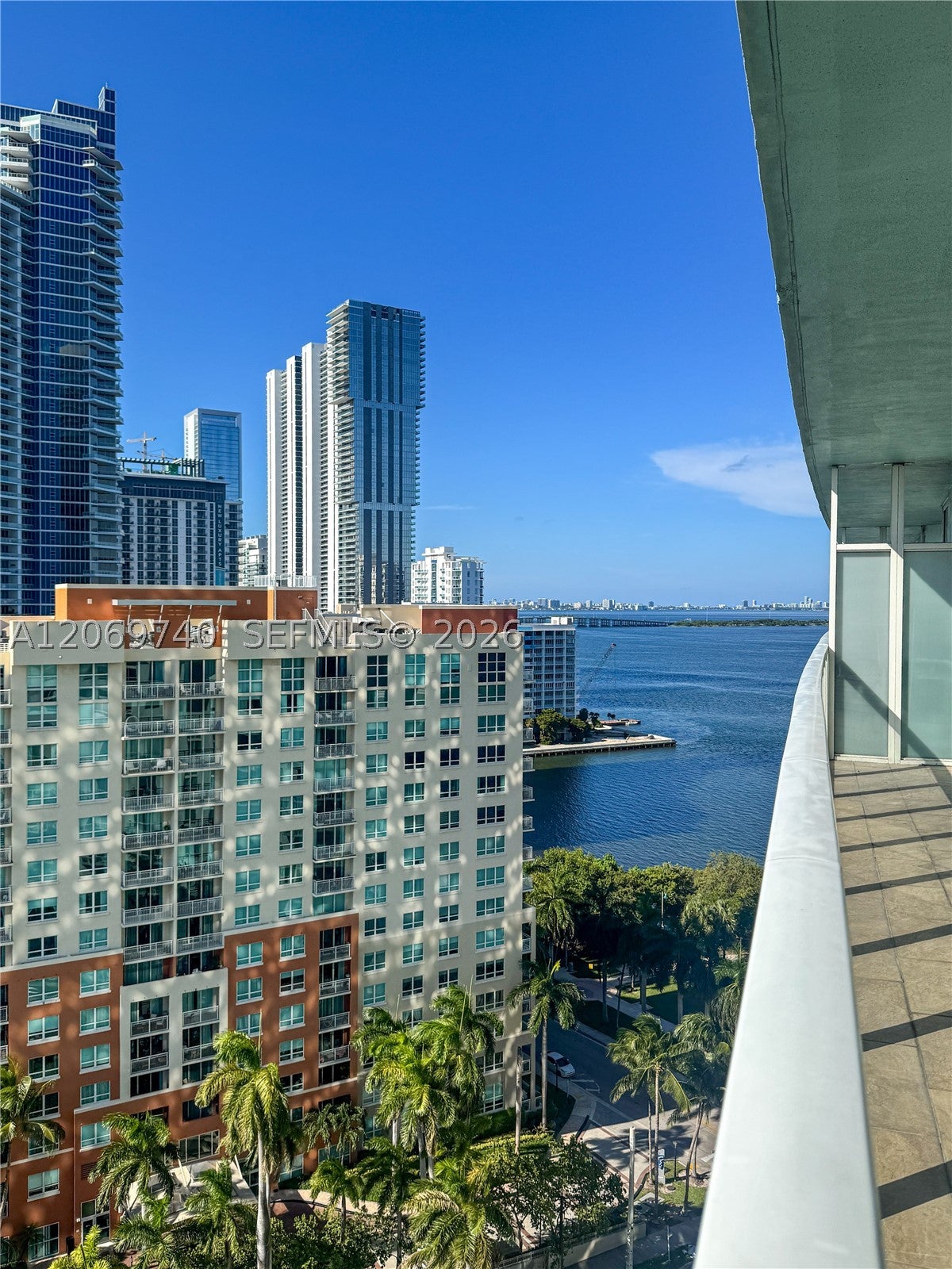1900 N Bayshore Dr