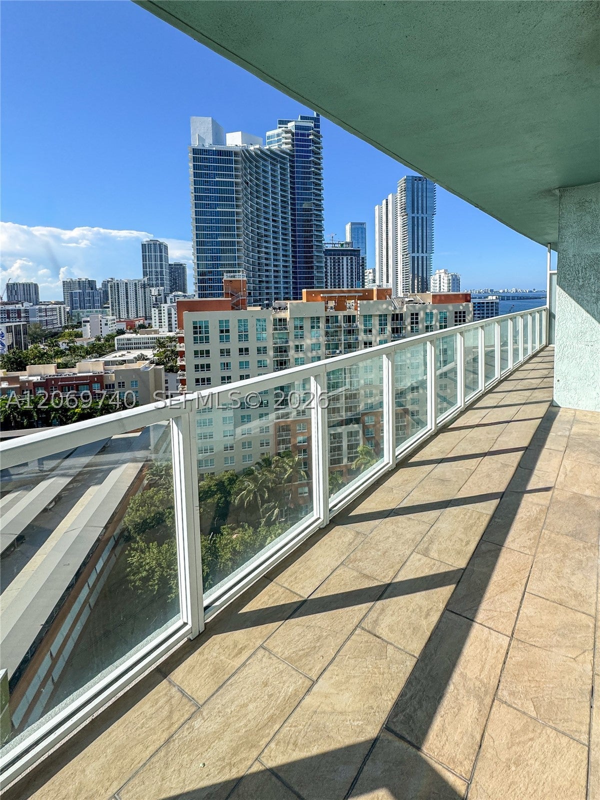 1900 N Bayshore Dr 1618