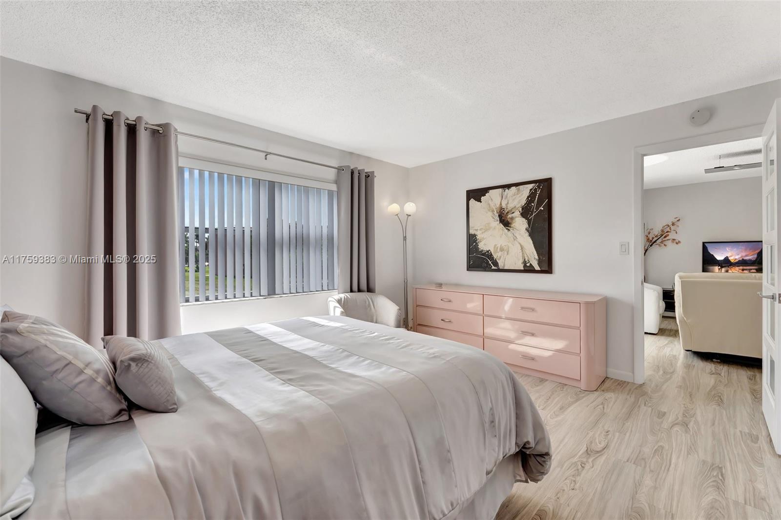 SUNRISE LAKES 129 CONDO - Residential